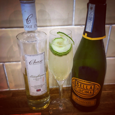 Prosecco and Elderflower cocktail